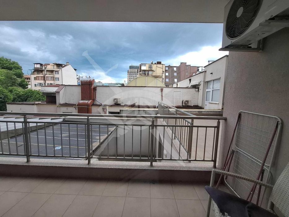 Дава се под наем Двустаен апартамент в Варна, Общината - 75 кв.м за 400 € - Снимка #4