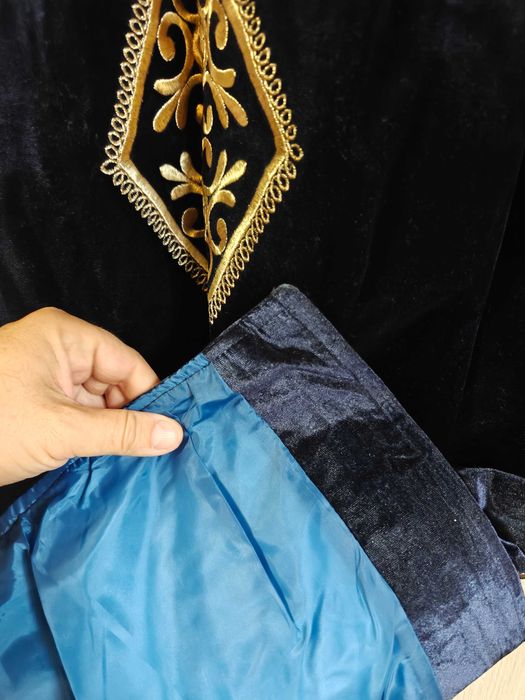 Чопан новый премиальный с золотым шитьем