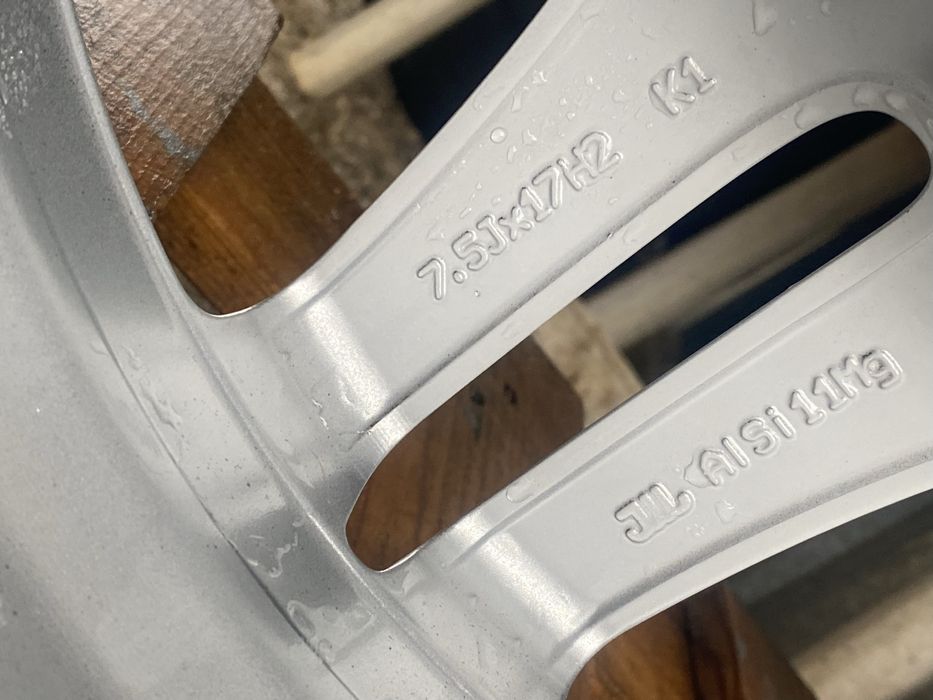 17 цола 5 х 112 мм Мерцедес , Ауди , Фолксваген , Шкода , Сеат