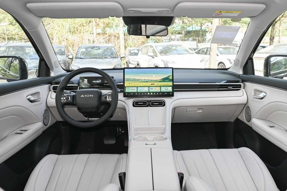 GAC Aion i60 REEV Gibrid Full pozitsiya Eng arzon narx