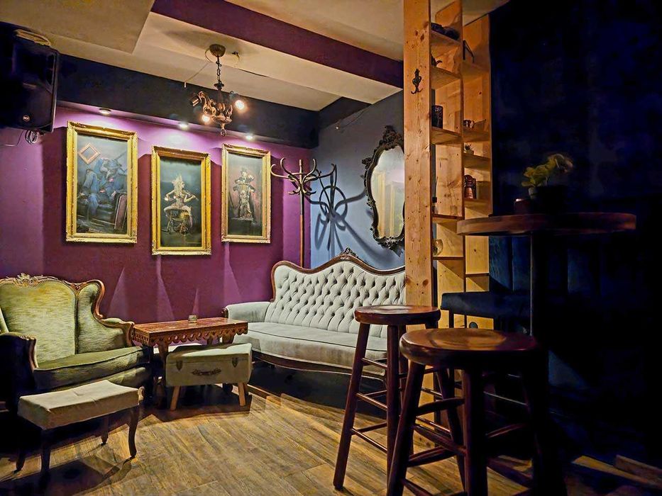 Зала под наем за рожден ден, моминско парти и други - "Living Room"