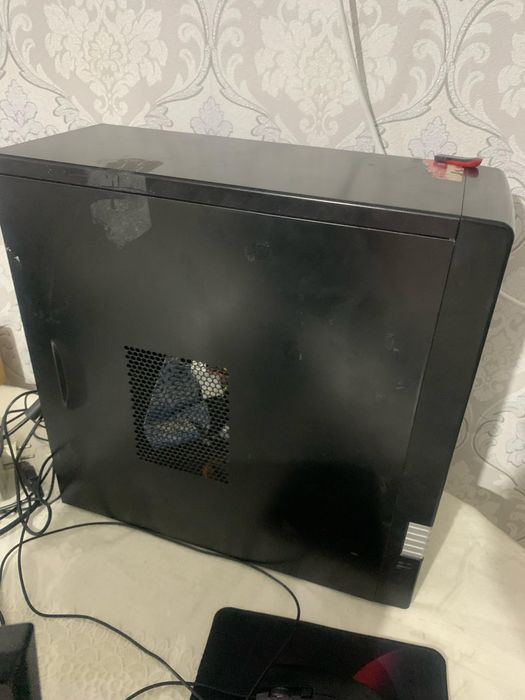 Продается рабочий компьютер