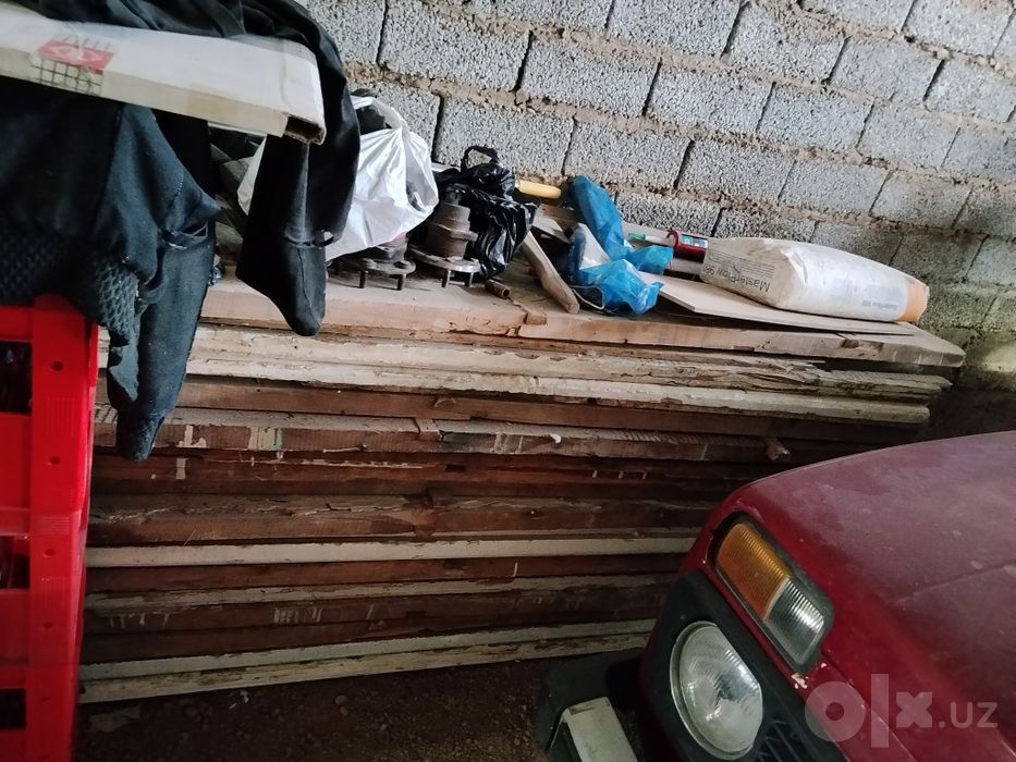 Курилиш учун тахтала сотилади + 50/60 та шиферам бор хаммасини 500$ га