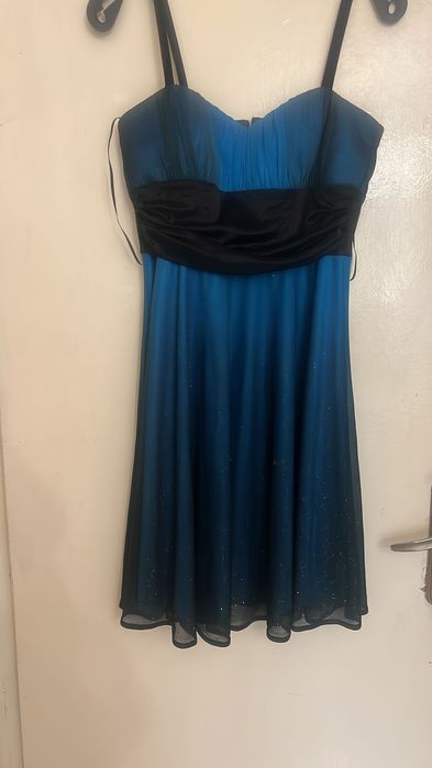 Официална рокля за поводи