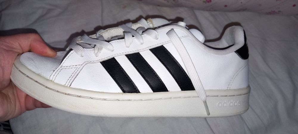 Pantofi sport Adidas