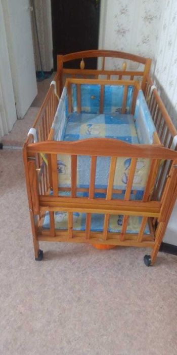 Продается детская кровать б/у