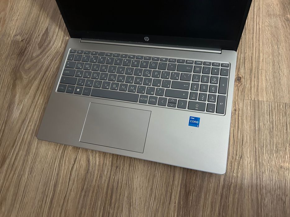 Ноутбук HP-отличное состояние!
