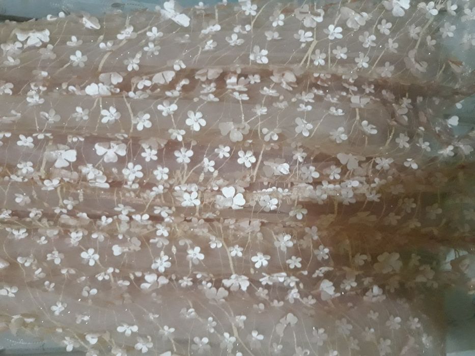 Vând rochie elegantă