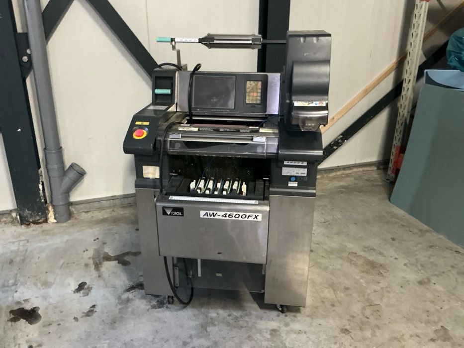 Полуавтоматична опаковаща машина DIGI AW-4600FX
