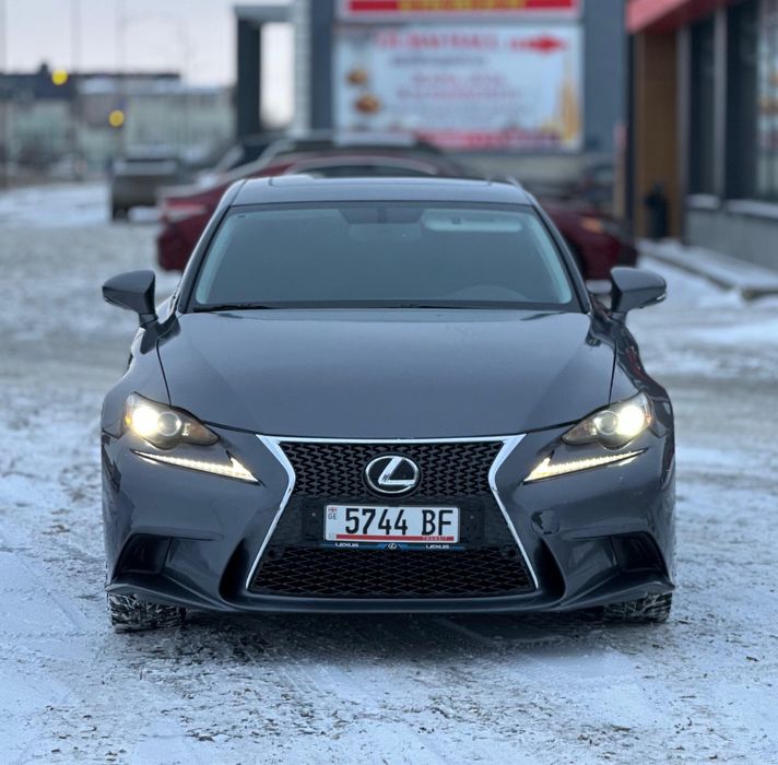 Продаю Lexus IS250