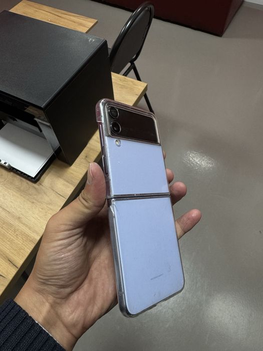 Samsung Galaxy Z Flip 4