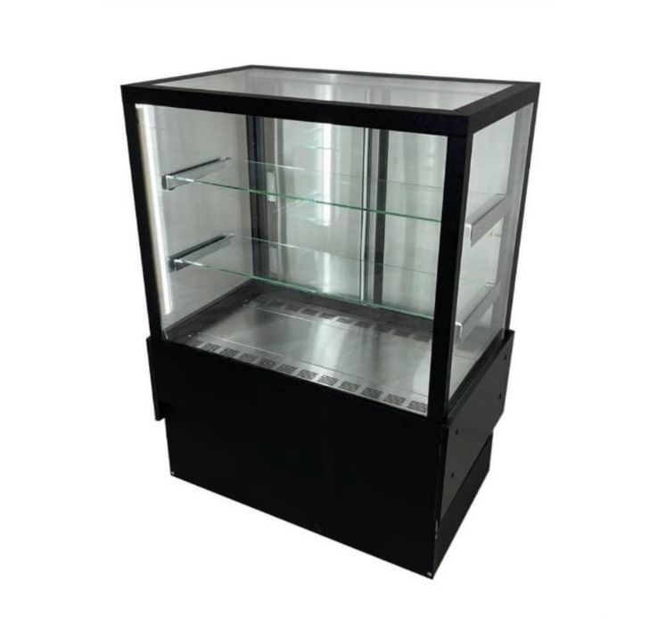 Продам холодильник витринный срочно