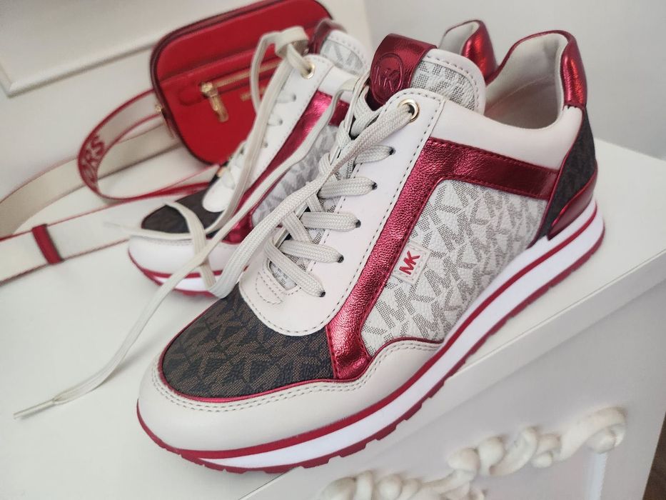 Кецове и чанта Michael kors