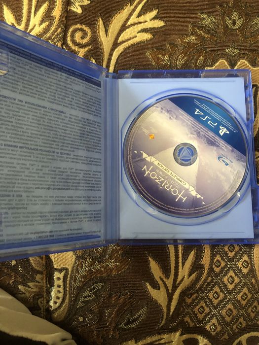Продаю Horizon Zero Dawn