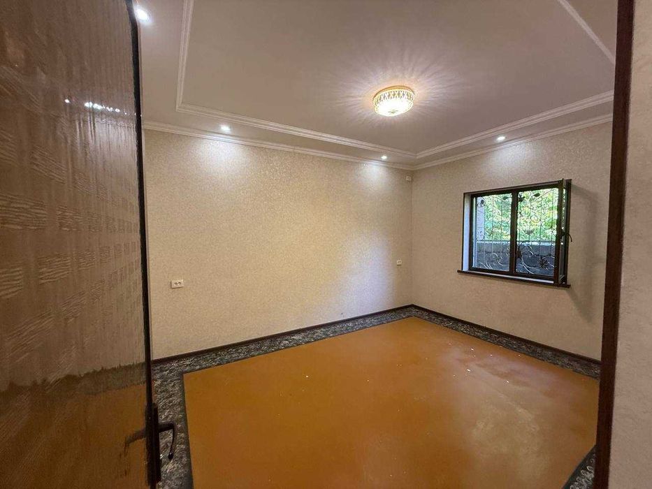 Срочна Дача сотилади! Сув ёнида