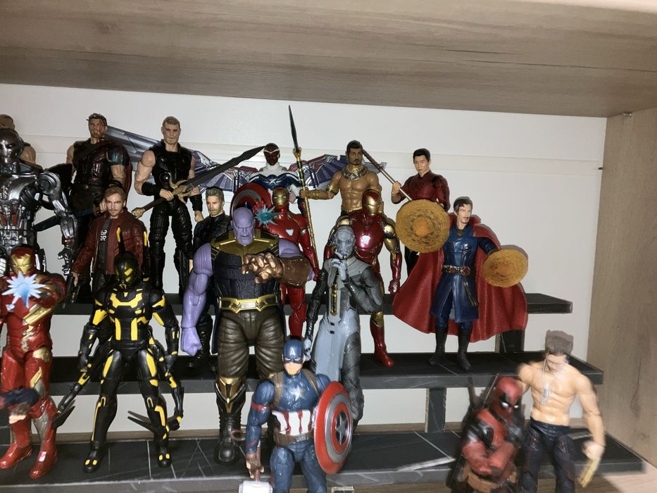 Екшън фигури marvel legends,black series и други