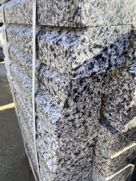 Гранитен бордюр 50/10/6 см