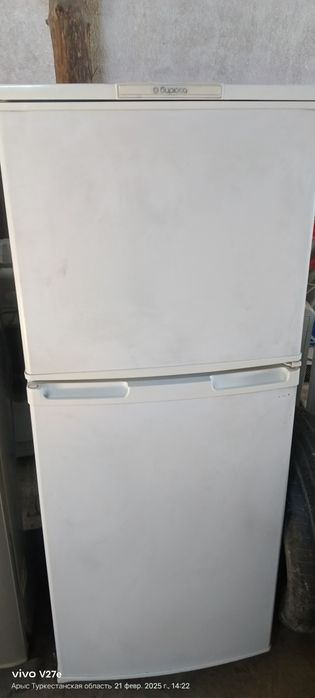 Холодильник,телевизор сатылады