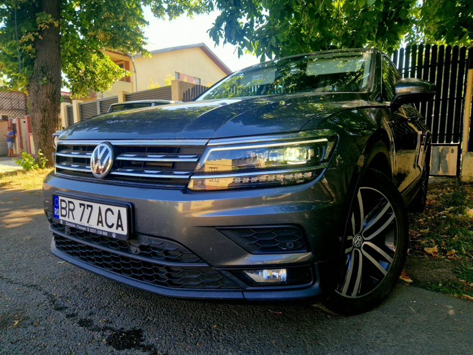 VOLKSWAGEN Tiguan