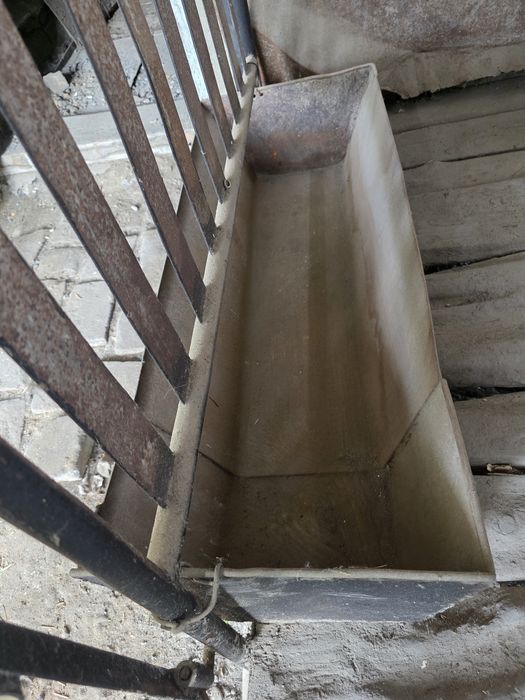 Корыто для скотины