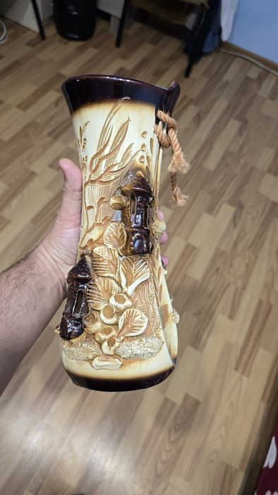 Vaza ceramica România.