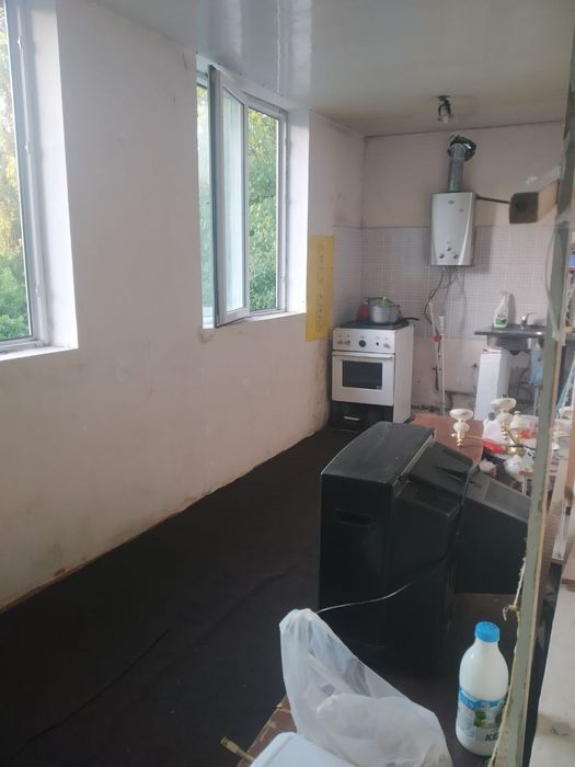 Продается одна комнатная квартира в кирпичном доме