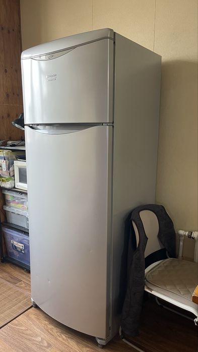 Продаю холодильник Hotpoint-Ariston, 435л