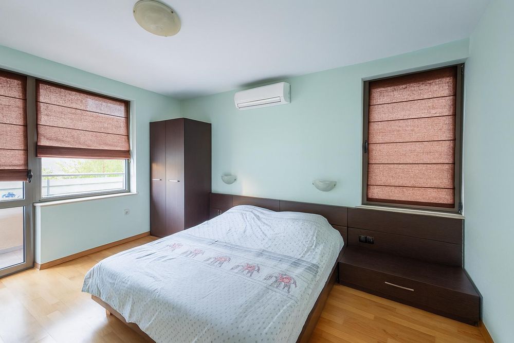 Дава се под наем Тристаен апартамент в Пловдив, Кършияка - 105 кв.м за 766 € - Снимка #3