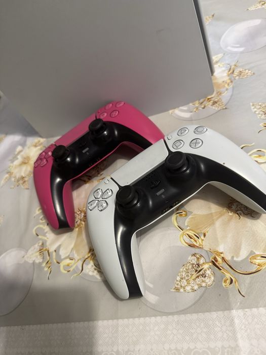 PlayStation 5 , 240.000