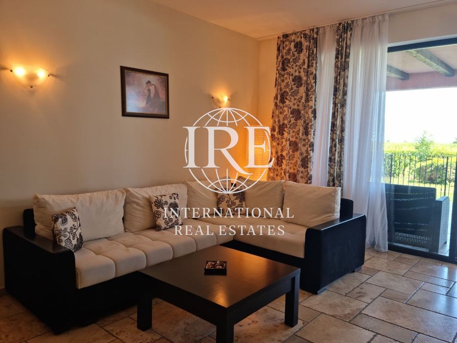 Продава се Тристаен апартамент в с. Топола, Област Добрич - 128 кв.м за 426 €/кв.м - Снимка #1