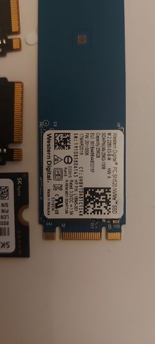 NvME SSD diferite modele