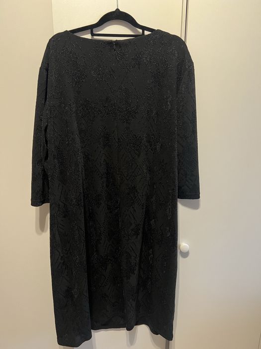 Платье женское, размер 52, черное