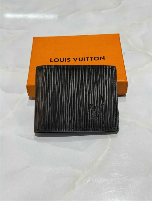 Portofel Louis Vuitton Monogram LV, din Piele Texturată