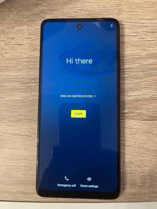 Motorola G04.