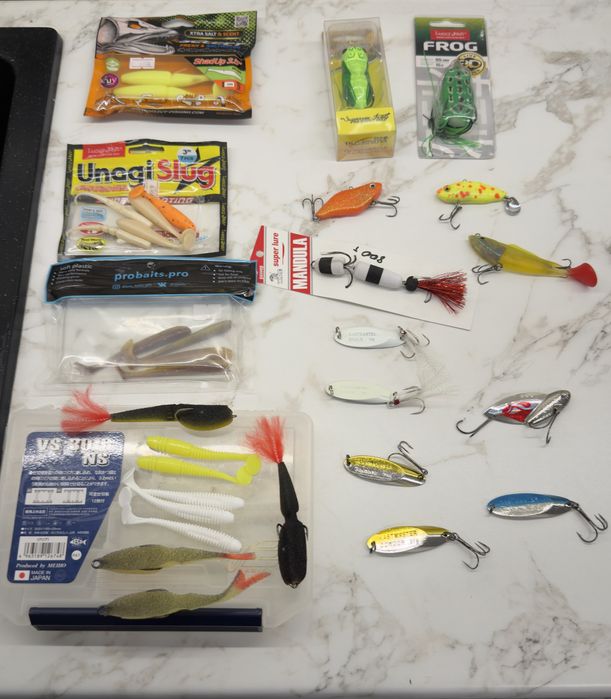 Набор приманок для ловли змейголова, жереха, судака