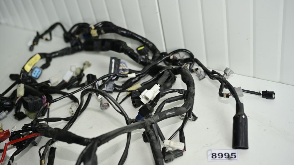 Yamaha YZF R1M  2015 2019 Instalatie electrica