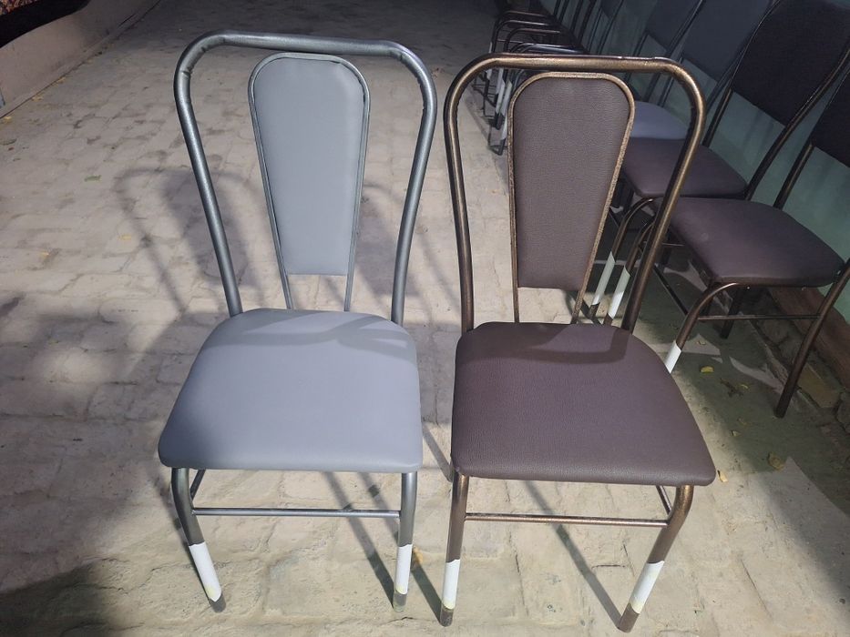 Ёгоч ва темирдан стуллар хамда хон-тахта