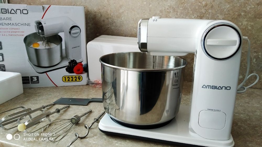 Medion MD176640 Миксер с купа , 300W, 3.5Л, Бял, Аксесоари