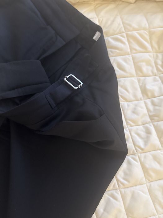 Брюки черные марки COS