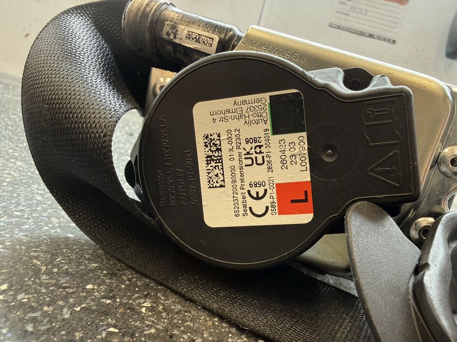 Bmw U10 U11 X1 X2 преден ляв колан колани