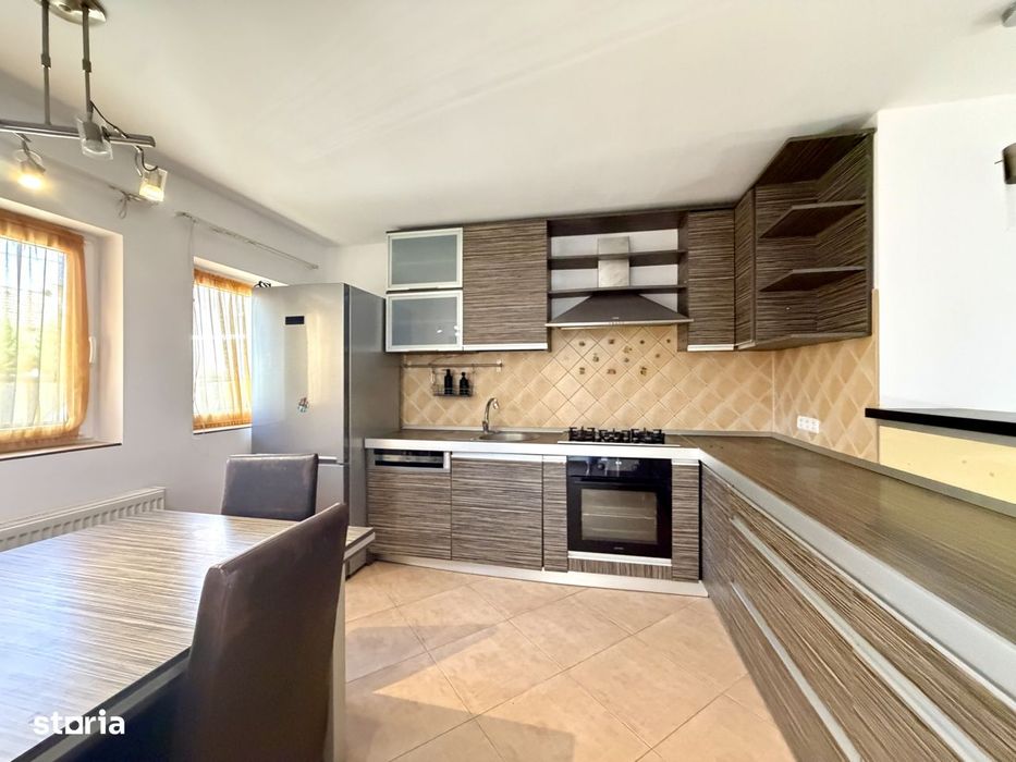 Casa individuala, 3 camere, 250 mp teren - Dumbravita