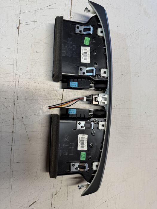 Grila aerisire centrala nissan qashqai