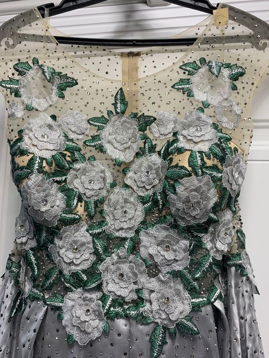 Платье на узату/выпускной