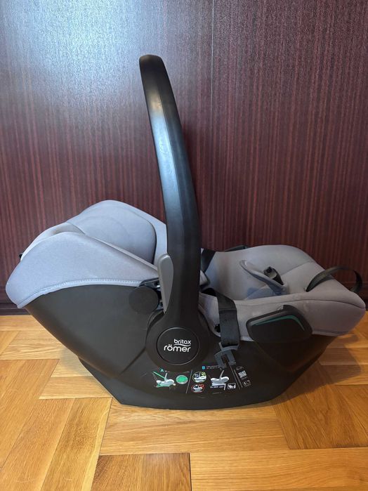 Бебешка кошница/столче за кола Britax
