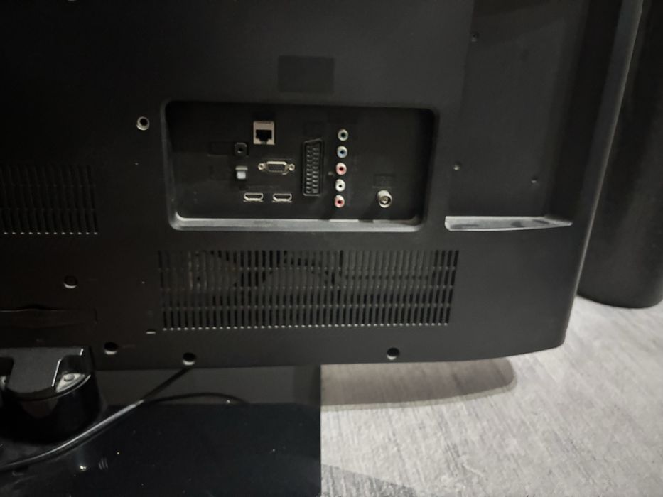 Телевизор LG 42 скорее всего диагональ