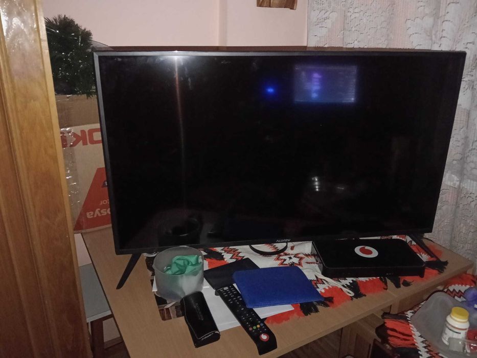 TV android AIlView pret neg. 580 lei