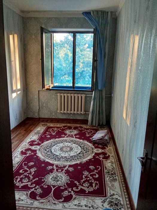 Чилонзор-11 кварталда кизларга, камчилик бўлиб турилади, без маклер