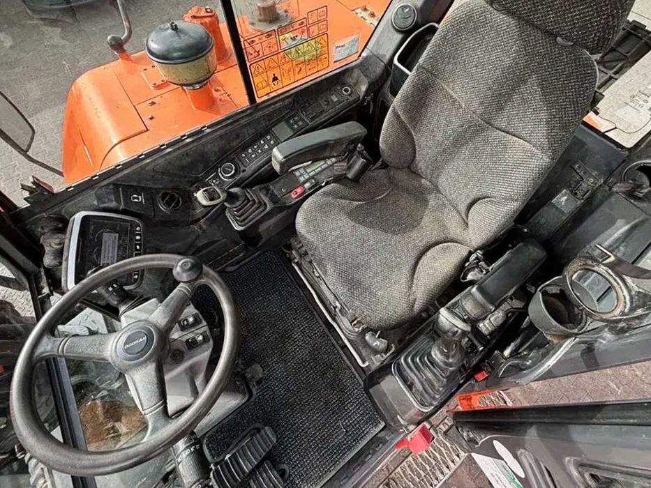 Колесный экскаватор Doosan DX57 W-5
