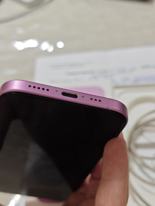 iPhone 16 128Gb идеальный