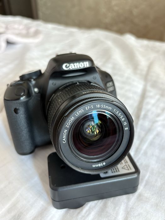 Canon EOS 600D , обьектив 18-55mm
